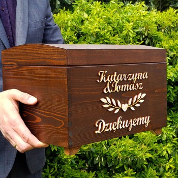 Skrzynka kufer na koperty weselne