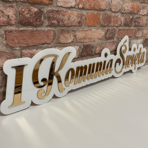 Napis-z-pleksi-I-Komunia-Święta-eleganckie-dekoracje-komunijne.png