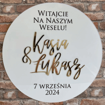 Koło z imionami pary młodej z pleksi