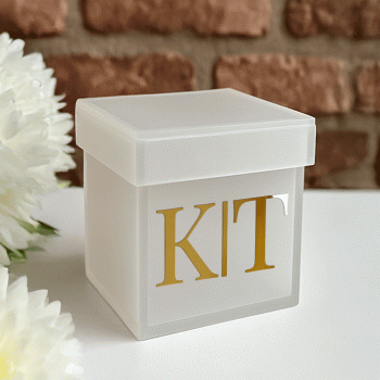 Pudełko na obrączki z pleksi 