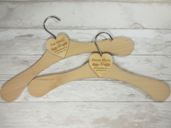 wieszaki ślubne.jpg